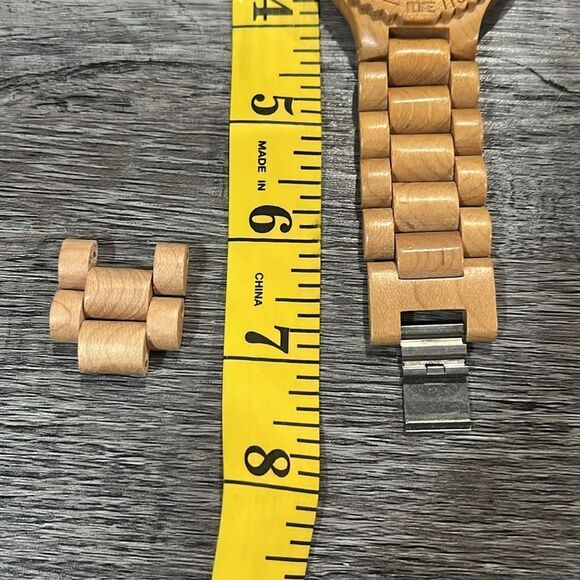 Wewood light wood watch with extensions